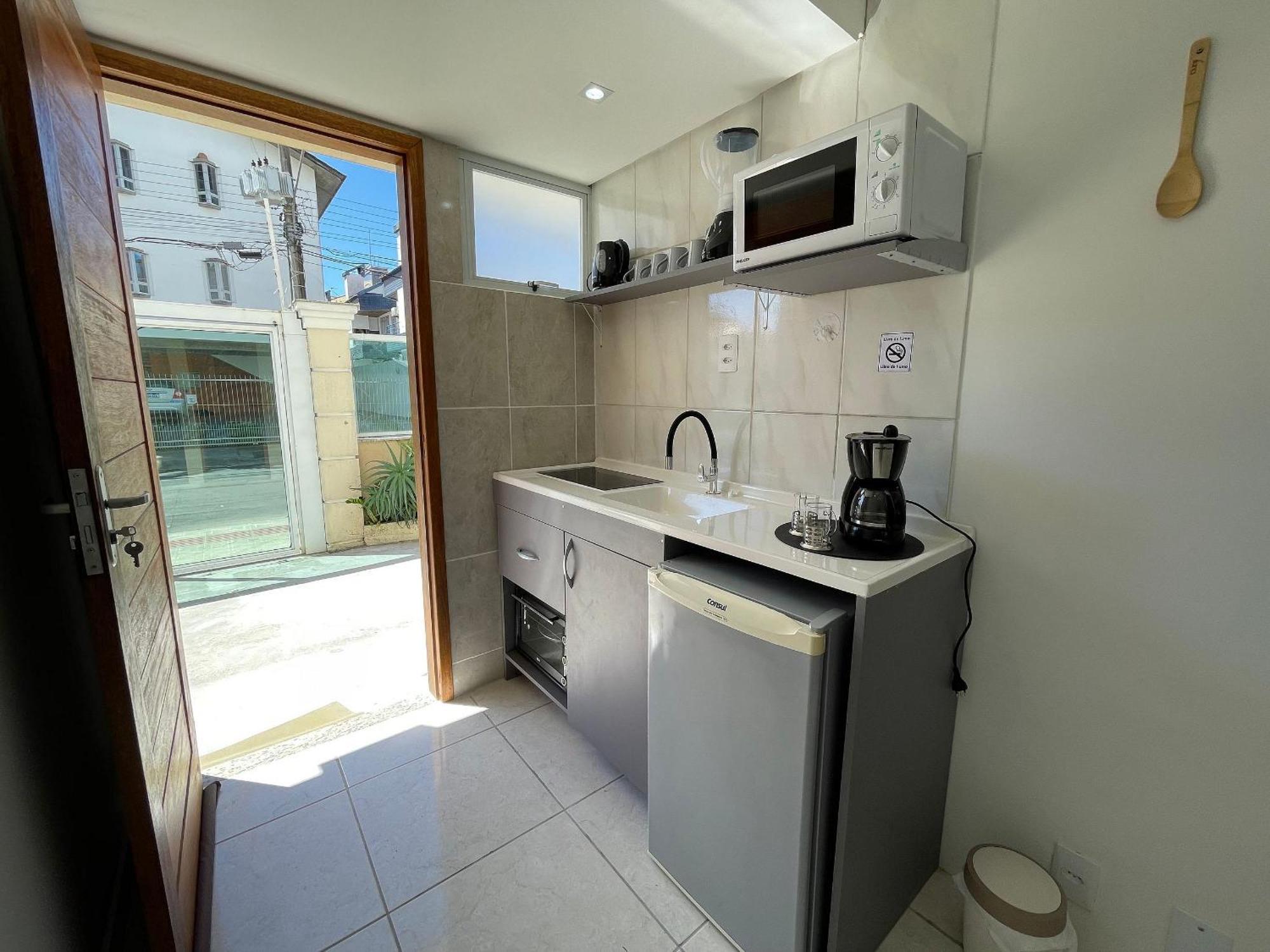 Apartamento Studio Coladinho Da Praia De Canasvieiras C/ Ac Florianópolis